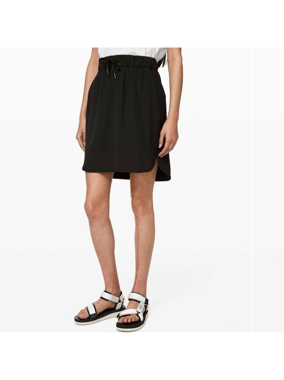 Lululemon On The Fly Skirt *Woven Black Size 4 Travel Wrinkle Free Quick Dry